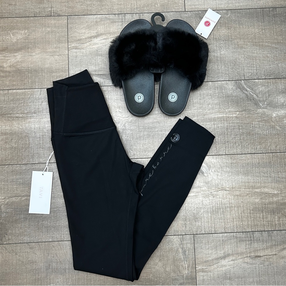 NWT Pure Barre TAVI Leggings & Fuzzy Slipper Set